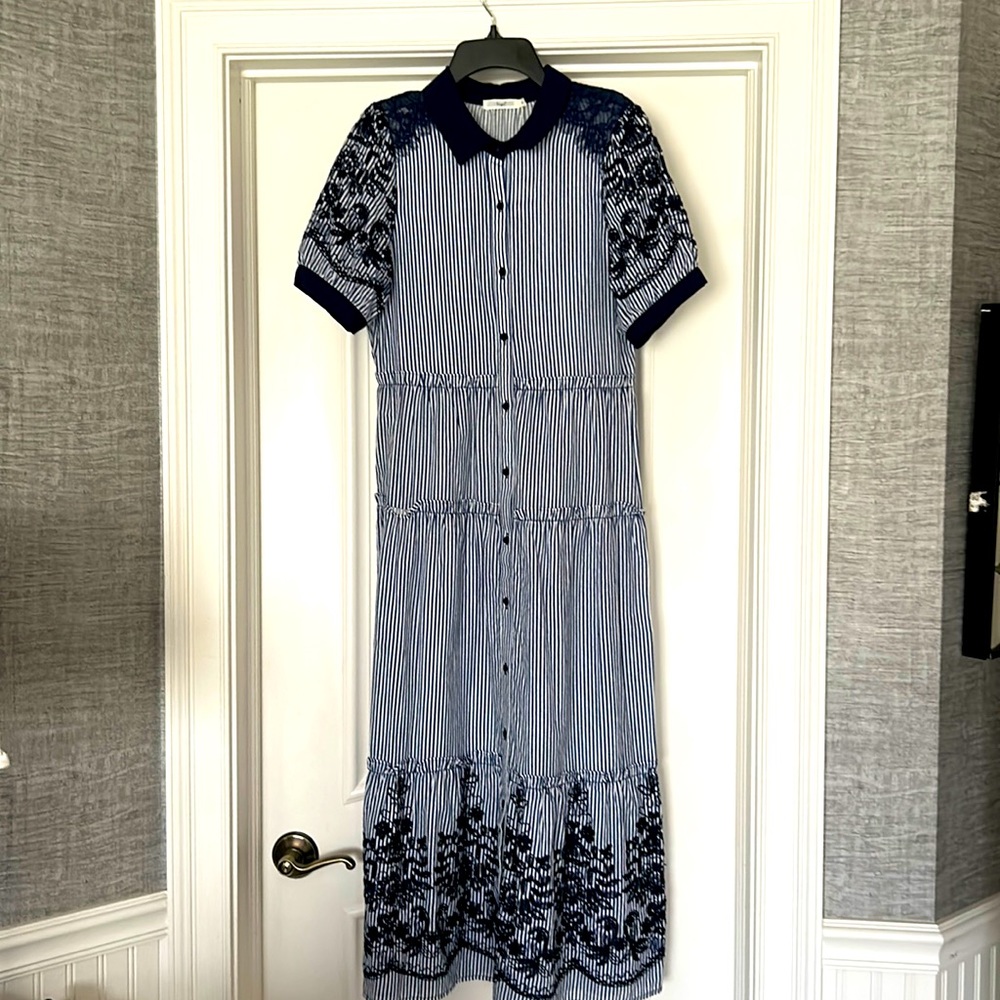 Embroidered maxi dress from Hazel by Bloomingdale’s NWT